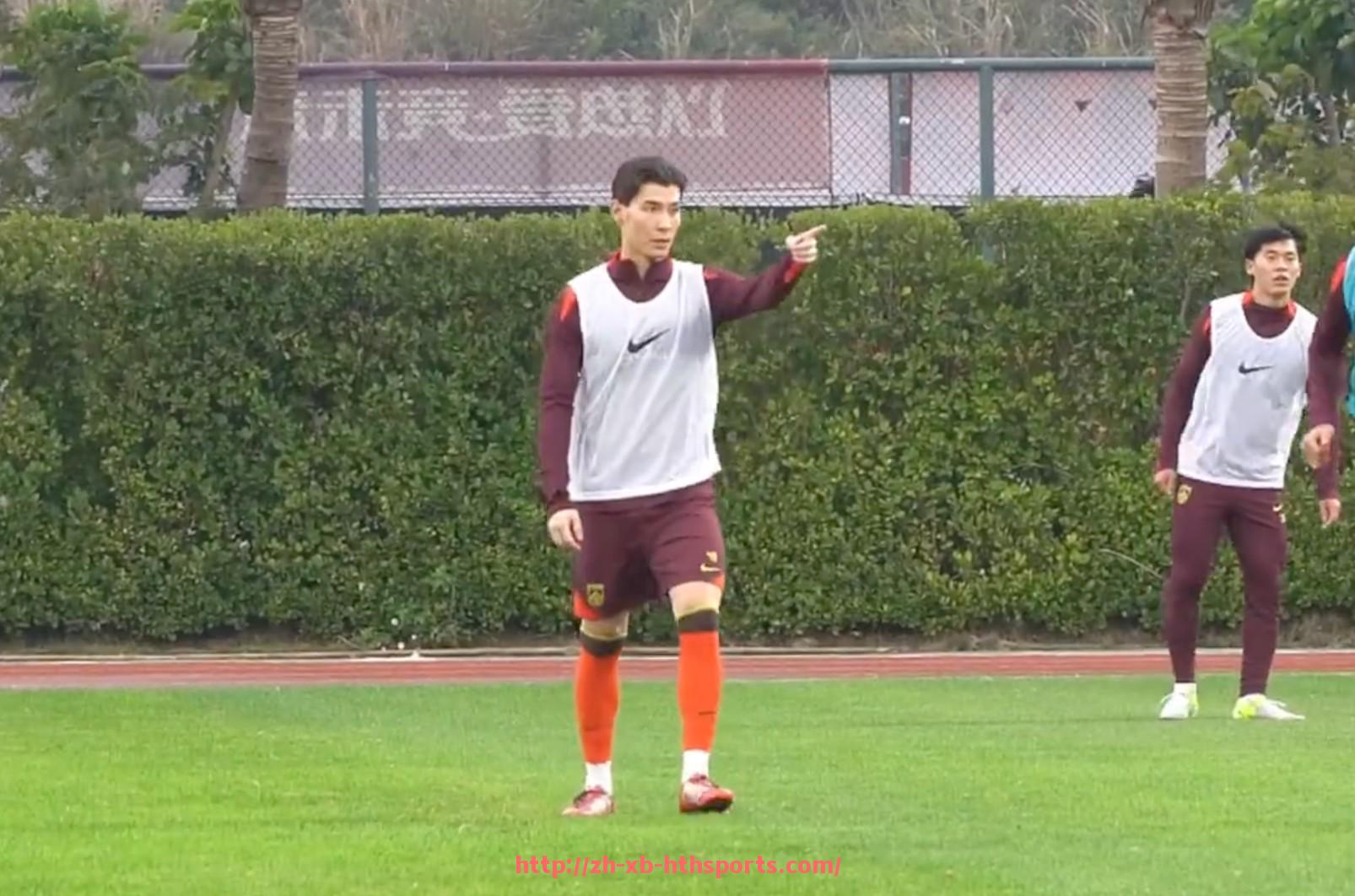 华体会hth登录入口-火箭队与掘金队比赛精彩集锦回放及关键战术点评